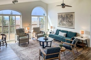 Smart TV, fireplace, offices