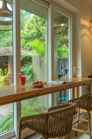 Dagelijks ontbijtbuffet (INR 450 per persoon)