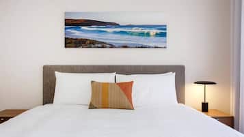 2 bedrooms, desk, iron/ironing board, travel crib