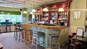 Bar (di hartanah)