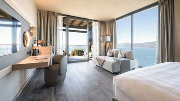 Deluxe Suite, Private Pool, Lake View | Premium bedding, down duvets, minibar, in-room safe