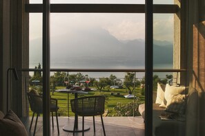 Literie de qualité supérieure, couette en duvet d'oie, minibar