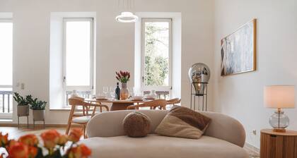 LOEWENHERZ HOMES Luxury Apartment - Lichtdurchflutet. Einzigartig. Wohlfühlen.