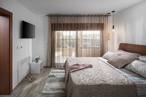 Fer et planche à repasser, Wi-Fi, draps fournis