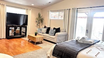 4 soveværelser, skrivebord, strygejern/strygebræt, weekendseng