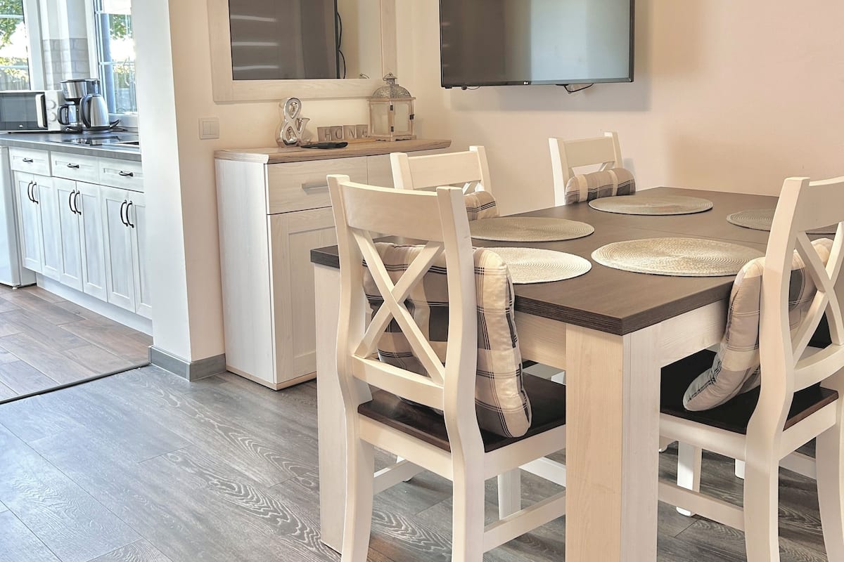 Apartment | 2 bedrooms, premium bedding, bed sheets