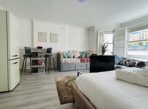 1 slaapkamer, een bureau, een strijkplank/strijkijzer, gratis wifi