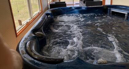 Manyat Peak cottages, Kestrel adults only spa retreat