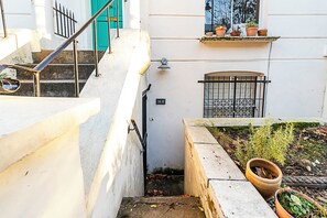 Apartemen Basic | Eksterior