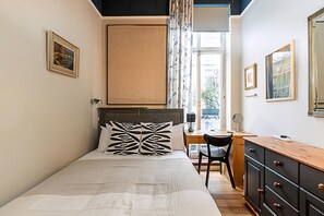 Exterior - Beautiful Two Bedroom Abode Near Victoria (London)