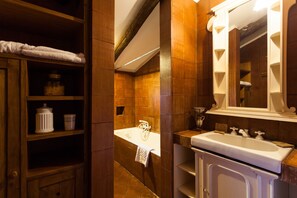 Bathroom - Welcome Collection - Villa Mellicata (Massa Lubrense)