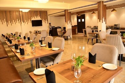 Comfort Inn pratapvasini