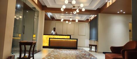 واجهة المنشأة