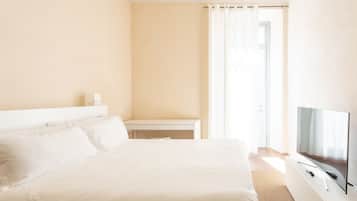 2 Schlafzimmer, BĂŒgeleisen/BĂŒgelbrett, WLAN, BettwĂ€sche