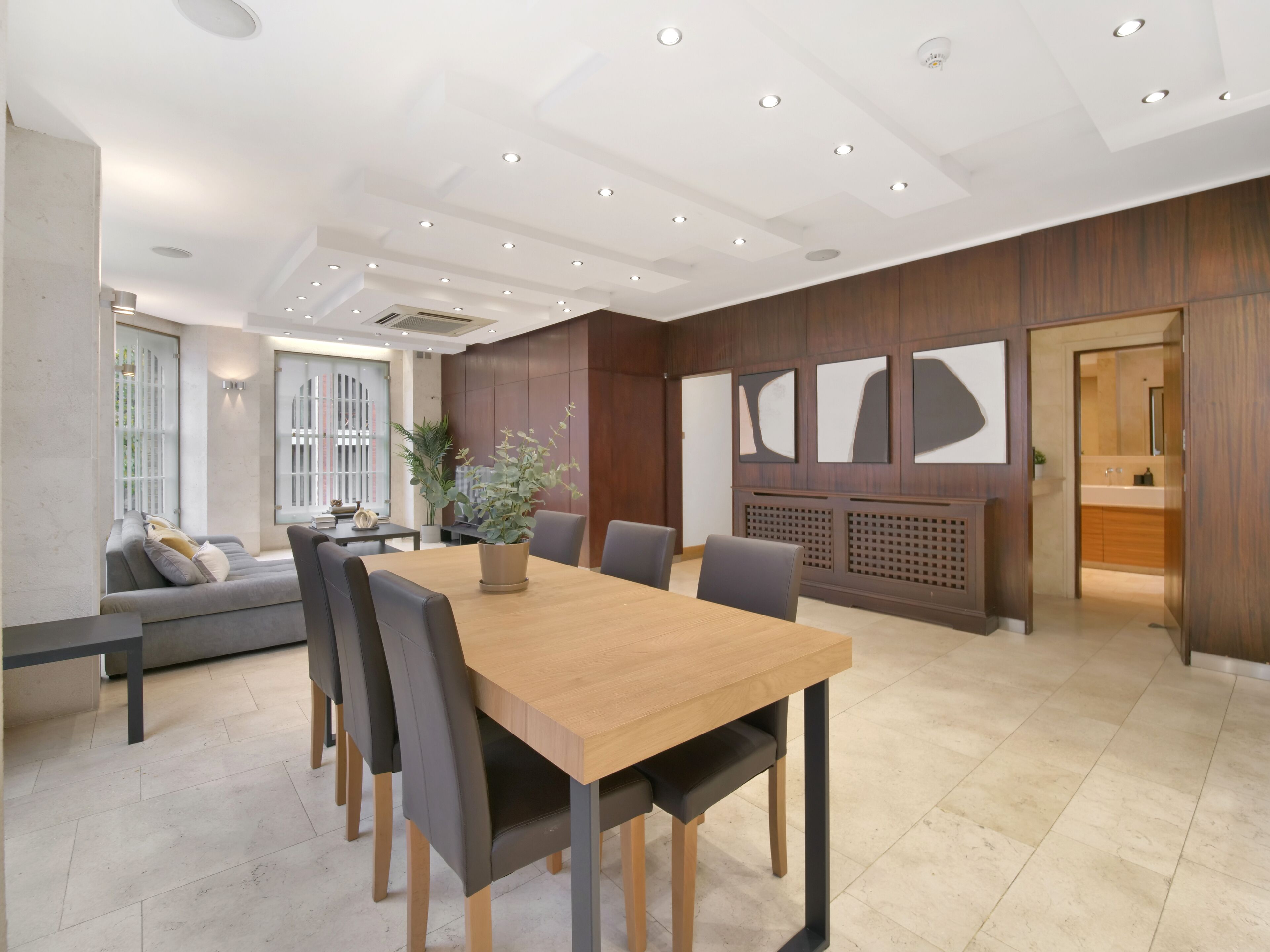 Dining - 3 bed in Kensington Church Str.

 (London)