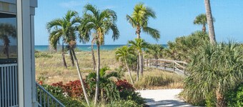 A view of Gulf of Mexico, plus access to all the resort amenities! A3214C