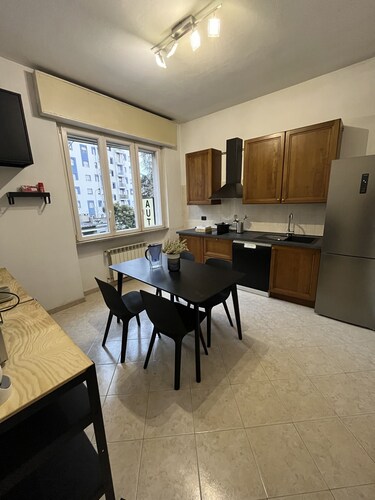 Rome 23, apartment in Rozzano