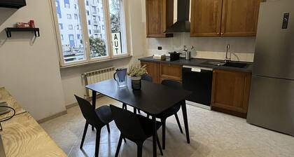 Rome 23, apartment in Rozzano