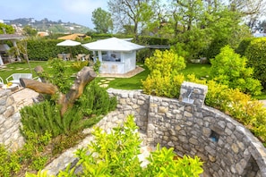 Property grounds - Villa Dama with Private Tub and Shared Pool (Massa Lubrense)