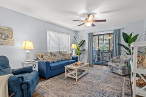 TV - Discover Coastal Elegance: Beautiful Condo Awaits you at Summertree Village D1 (Myrtle Beach)