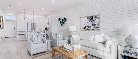 Smart-tv, dvd-afspiller, bøger, videobibliotek