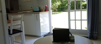 Lymington Self-Catering Garden Retreat