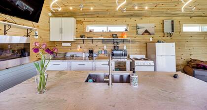 Skydance Cabin in Polson, 5 Mi to Flathead Lake!