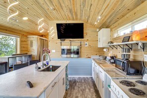 House (1 Bedroom) | Interior