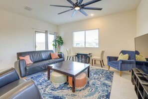 House (5 Bedrooms) | Interior - Spacious Maricopa Vacation Home ~ 4 Mi to Downtown (Maricopa)