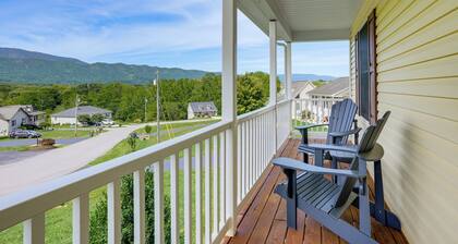 Charming Shenandoah Retreat w/ Deck & Grill!