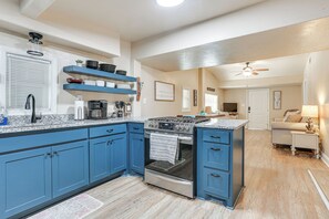 Cottage (4 Bedrooms) | Interior