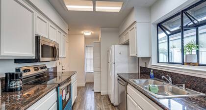 Cozy Antelope Home ~ 14 Mi to Sacramento!