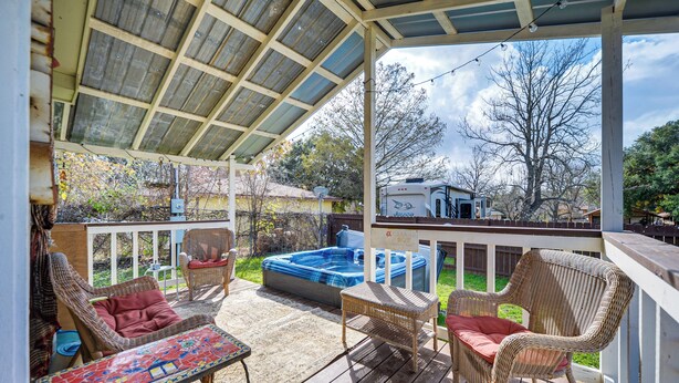Cottage (1 Bedroom) | Interior - Cozy Canyon Lake Cottage Rental w/ Private Hot Tub (Canyon Lake)