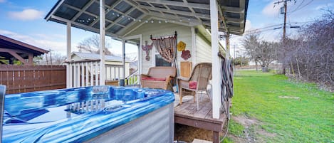 Cottage (1 Bedroom) | Front of property