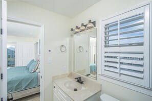 House, 4 Bedrooms