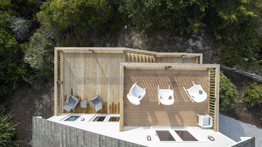 Azure 4 Bedroom Home by RedAwning