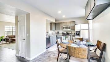 Nhà (5 Bedrooms) | Nội thất