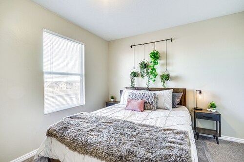 Spacious Utah Home: 34 Mi to Salt Lake City