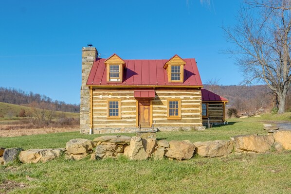 House (3 Bedrooms) | Front of property