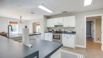 House (3 Bedrooms) | Bahagian dalam