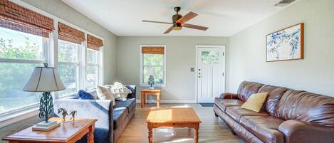 House (3 Bedrooms) | Front of property