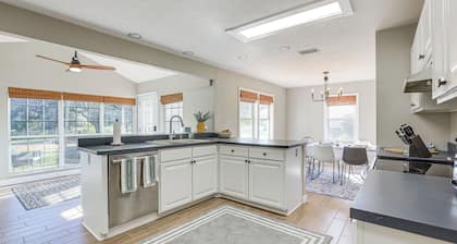 Newberry Home w/ Deck on 10 Acres!