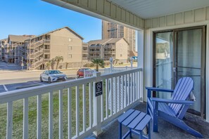 Property grounds - Myrtle Beach Condo w/ Balcony + Ocean Views! (Myrtle Beach)