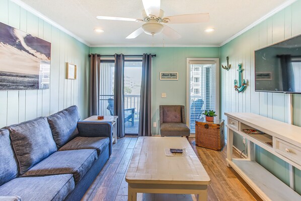 TV - Myrtle Beach Condo w/ Balcony + Ocean Views! (Myrtle Beach)