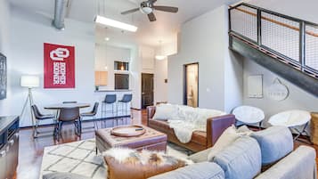 อพาร์ทเมนท์ (3 Bedrooms) | ด้านหน้าที่พัก