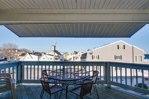 Apartment (2 Bedrooms) | Interior - Beachfront Old Orchard Beach Condo w/ Balcony (Old Orchard Beach)
