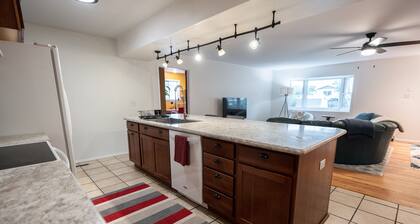 4 Bedroom Home, Fenced Yard and Hot Tub!