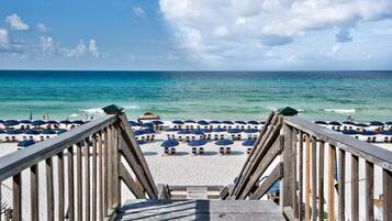 Playa en los alrededores