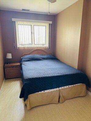 3 Schlafzimmer, Reisekinderbett, kostenloses WLAN, Bettwäsche