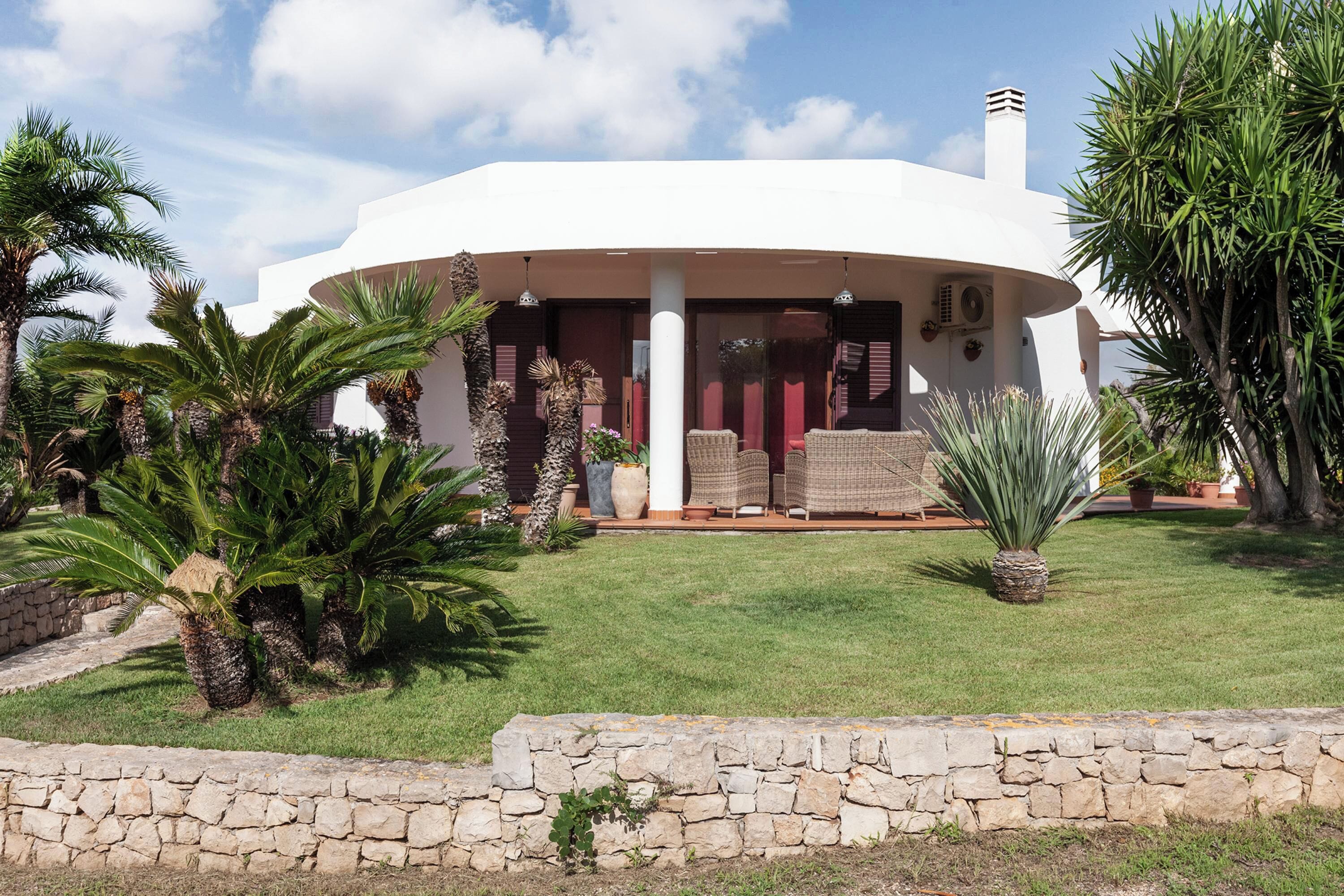 Villa Standard, camere multiple, 2 bagni (Villa Menhir with pool garden and) | Esterni